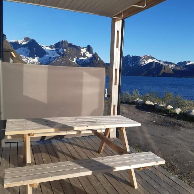Senja, Husoy I Senja. Leilighet Med Utsikt Over Fjord Og Fjell Tofta Zewnętrze zdjęcie