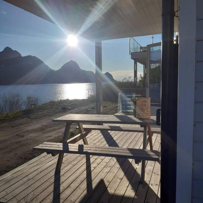 Senja, Husoy I Senja. Leilighet Med Utsikt Over Fjord Og Fjell Tofta Zewnętrze zdjęcie